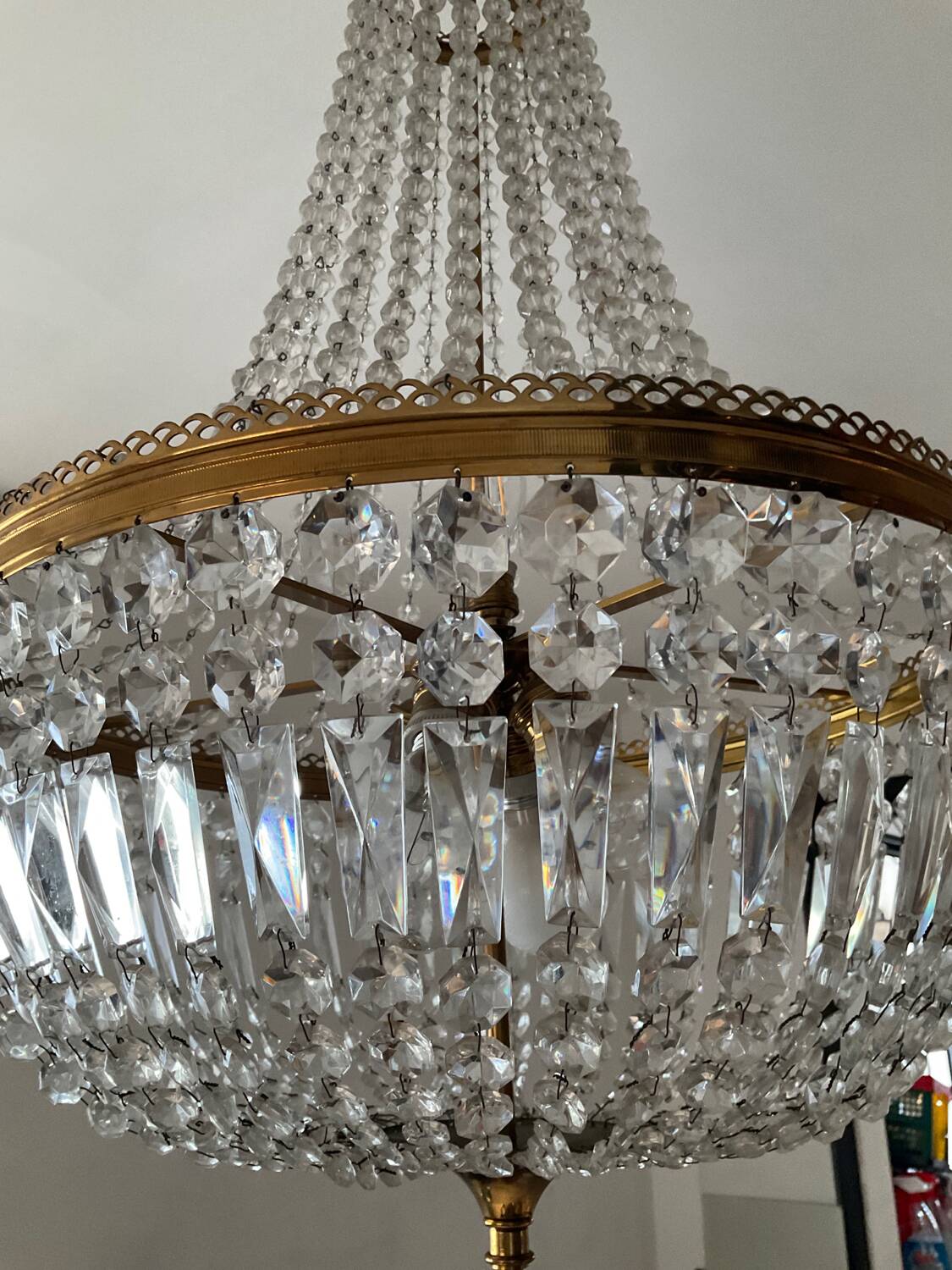 Lustre Montgolfière en laiton à pampilles