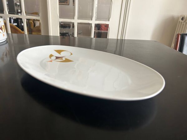 plats en porcelaine 1970