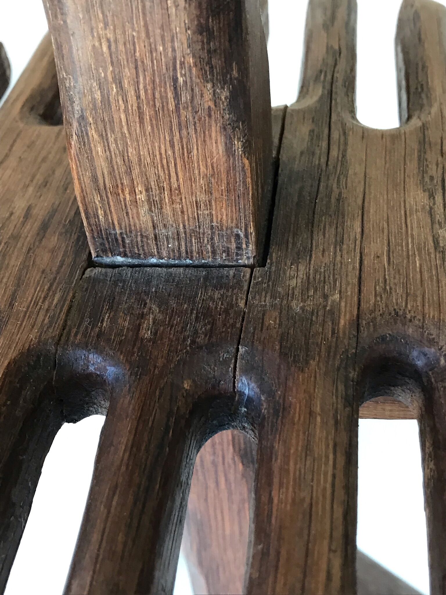 Ashtray on brutalist feet 60s