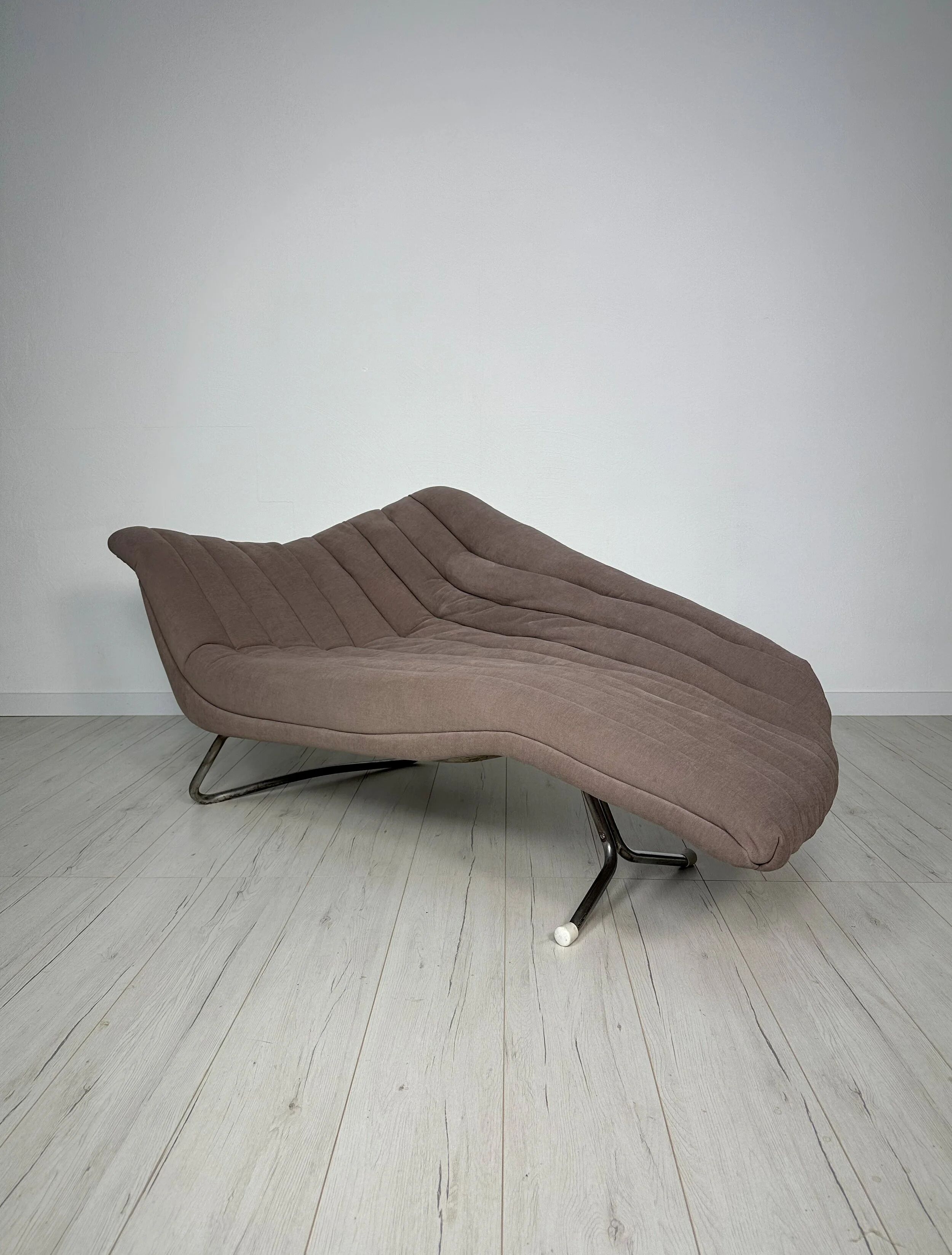 1950s vintage 'Soloform 5008' chaise longue by Hans Hartl for Eugen Schmidt