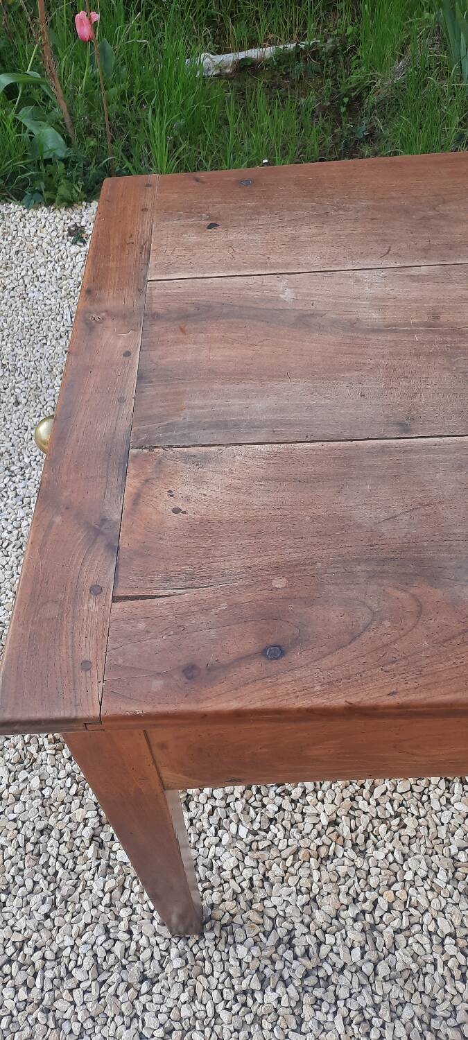 Farmhouse table