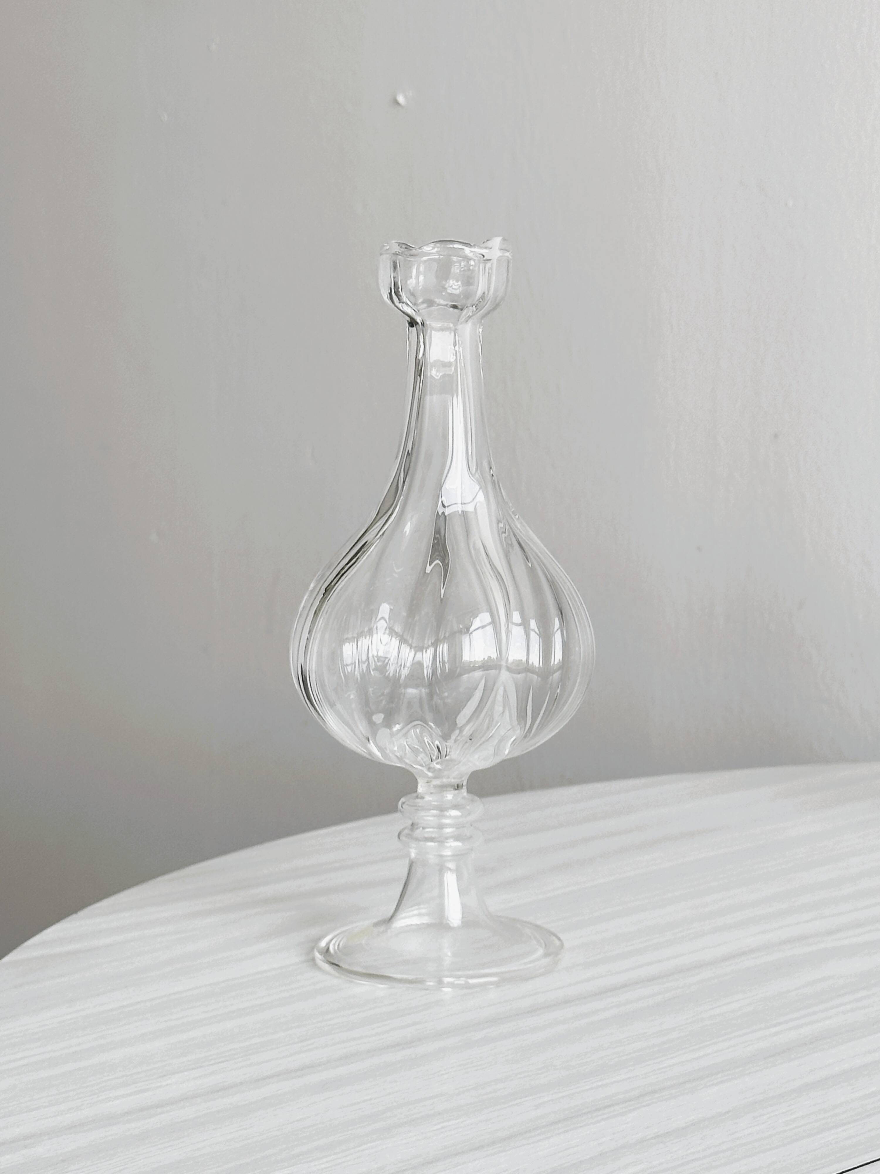 3 vases en verre épais et transparent