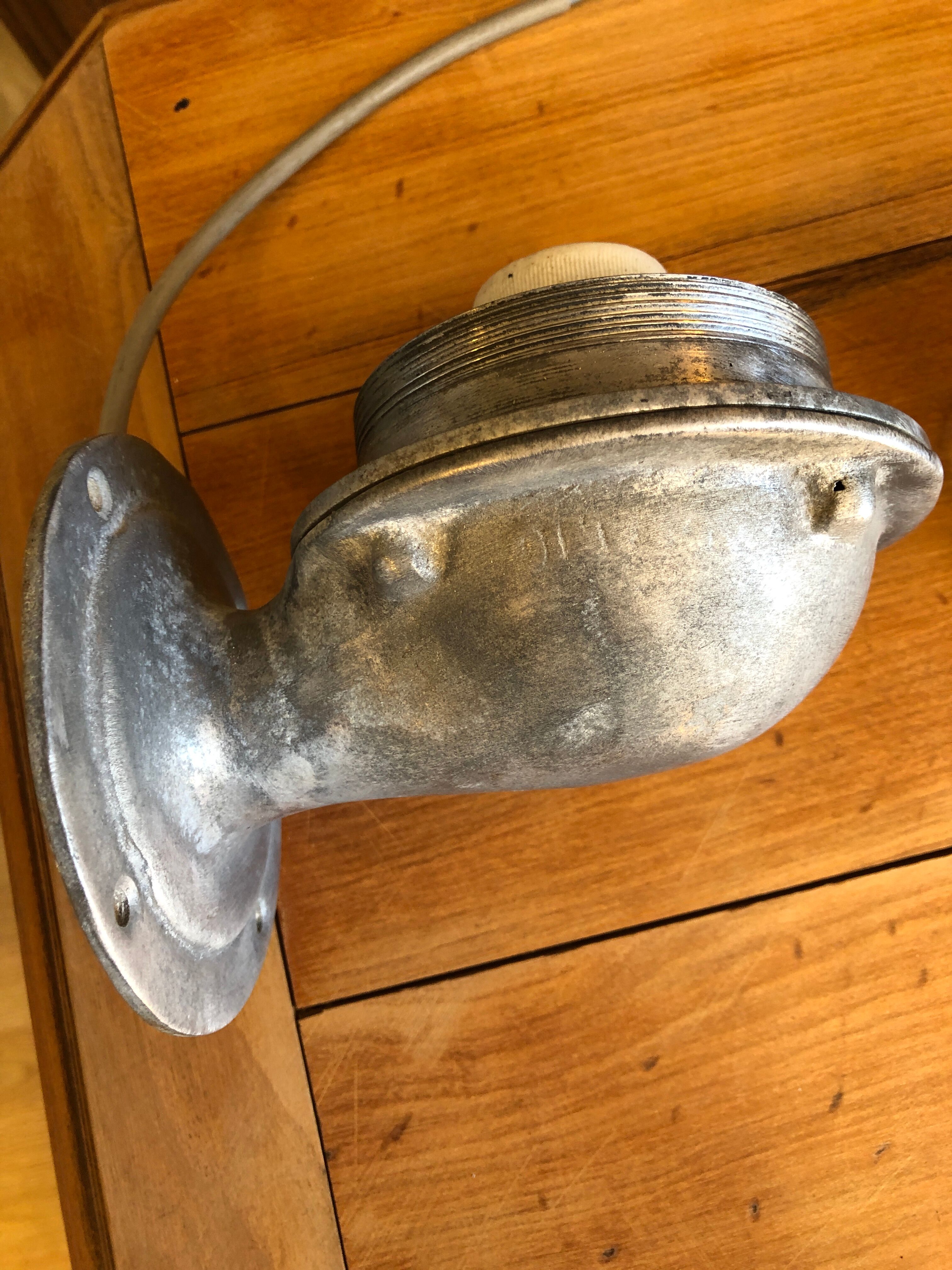 Apply Marine course lamp