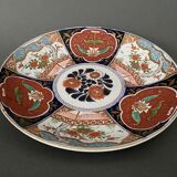 Large porcelain dish of Imari XIXth floral decoration