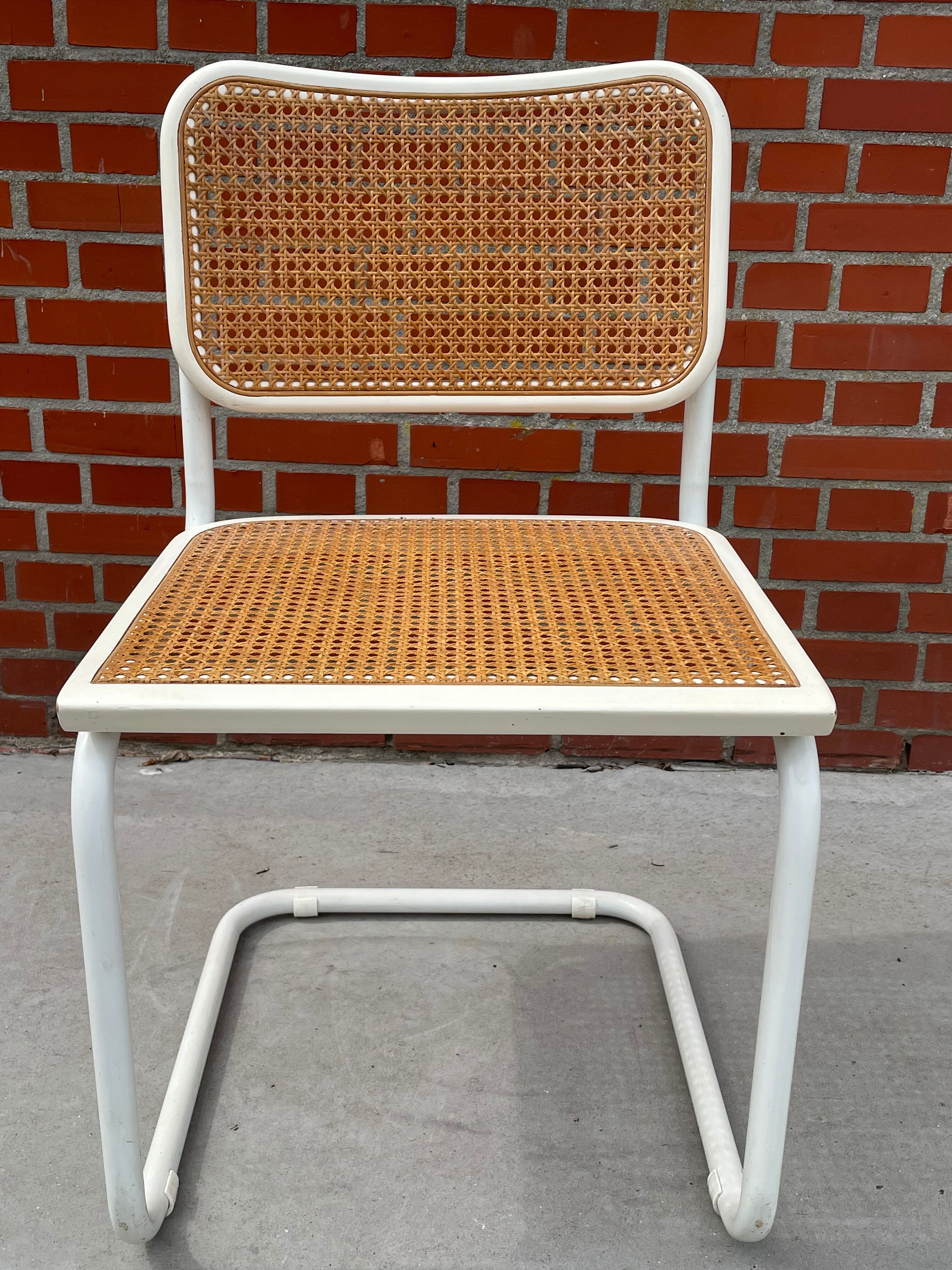 Cesca design chair b32 model in white