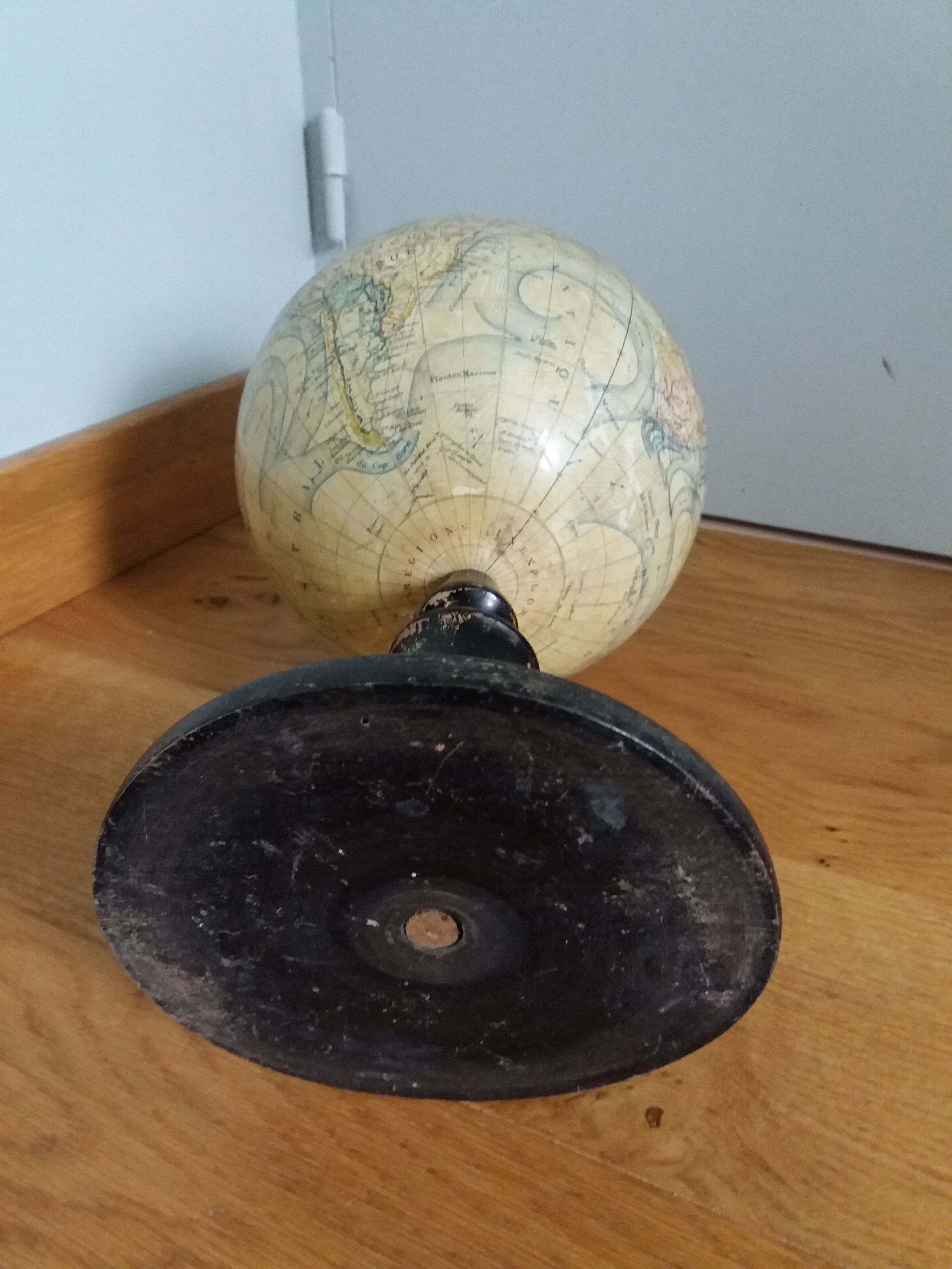 Lebegue 19th century Napoleon III world map globe