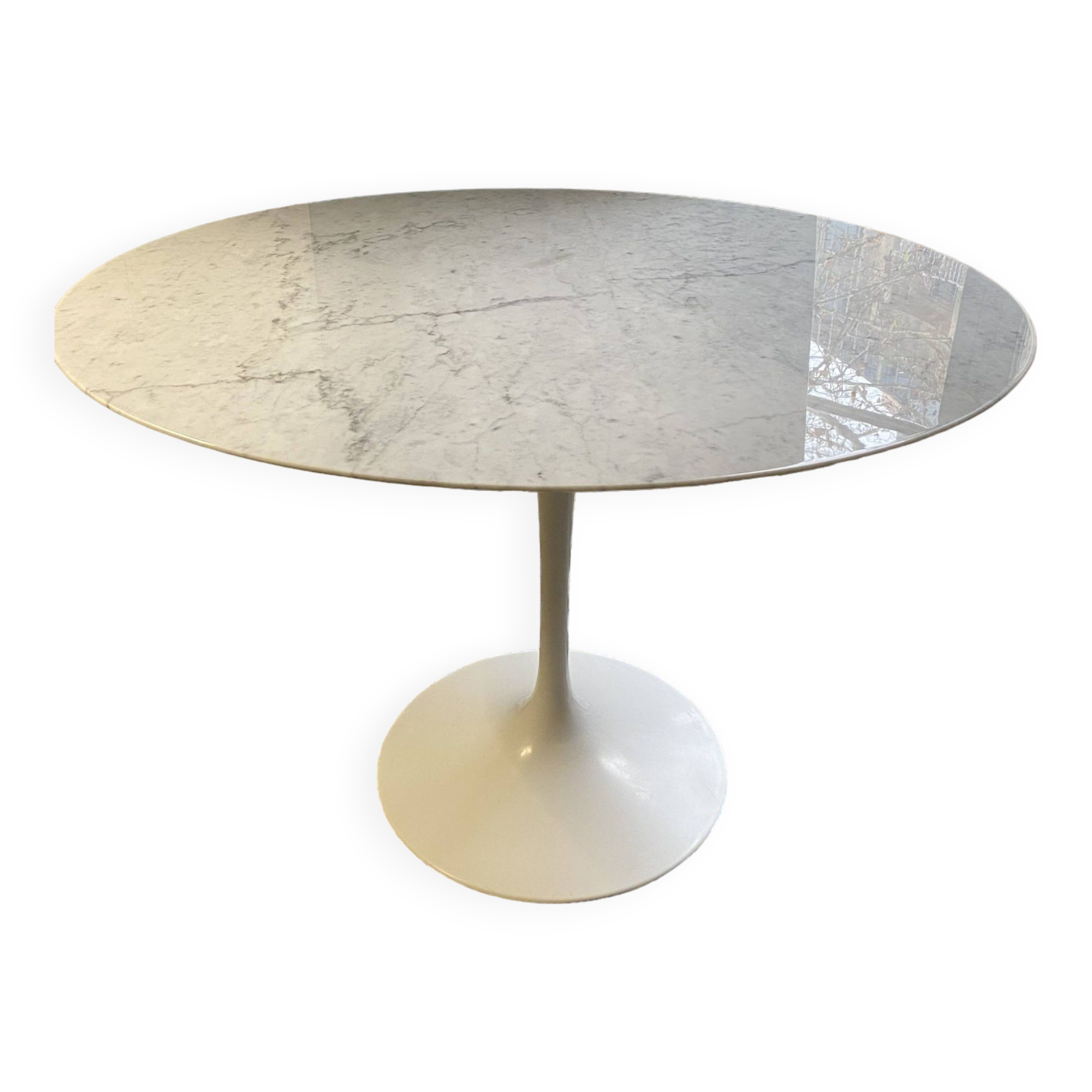 Saarinen table - KNOLL