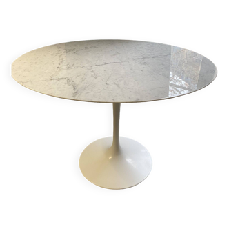 Table Saarinen - KNOLL