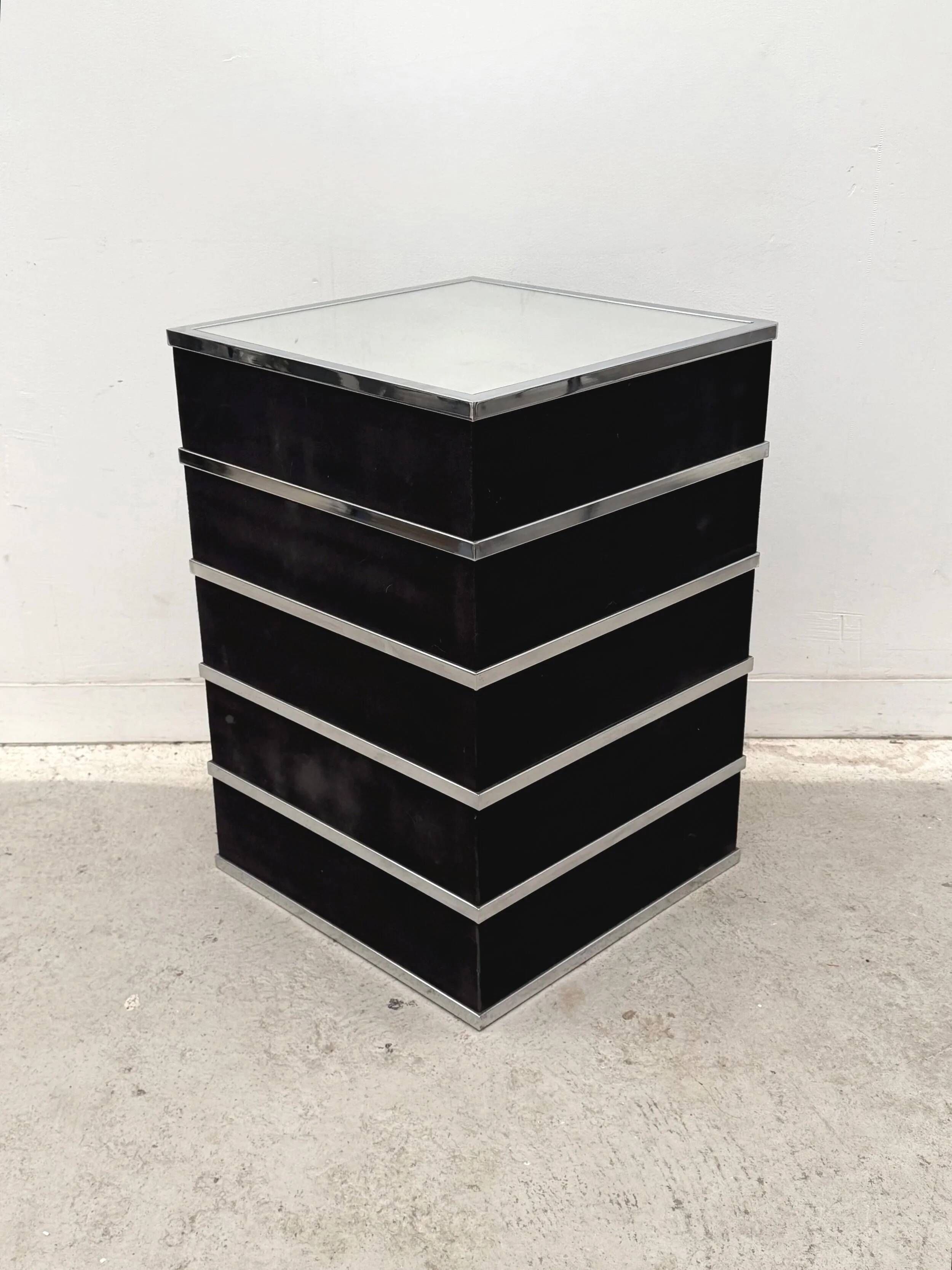 Mirror column, chrome and nubuck, 1970