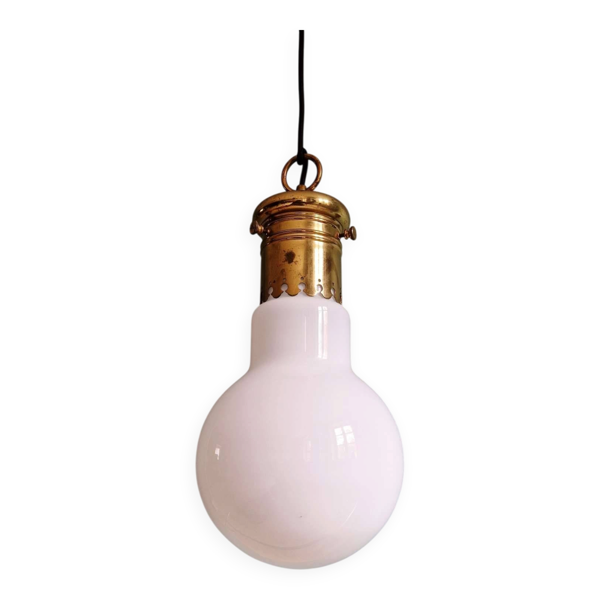 Large bulbous pendant light in white opaline and brass, 1960s.