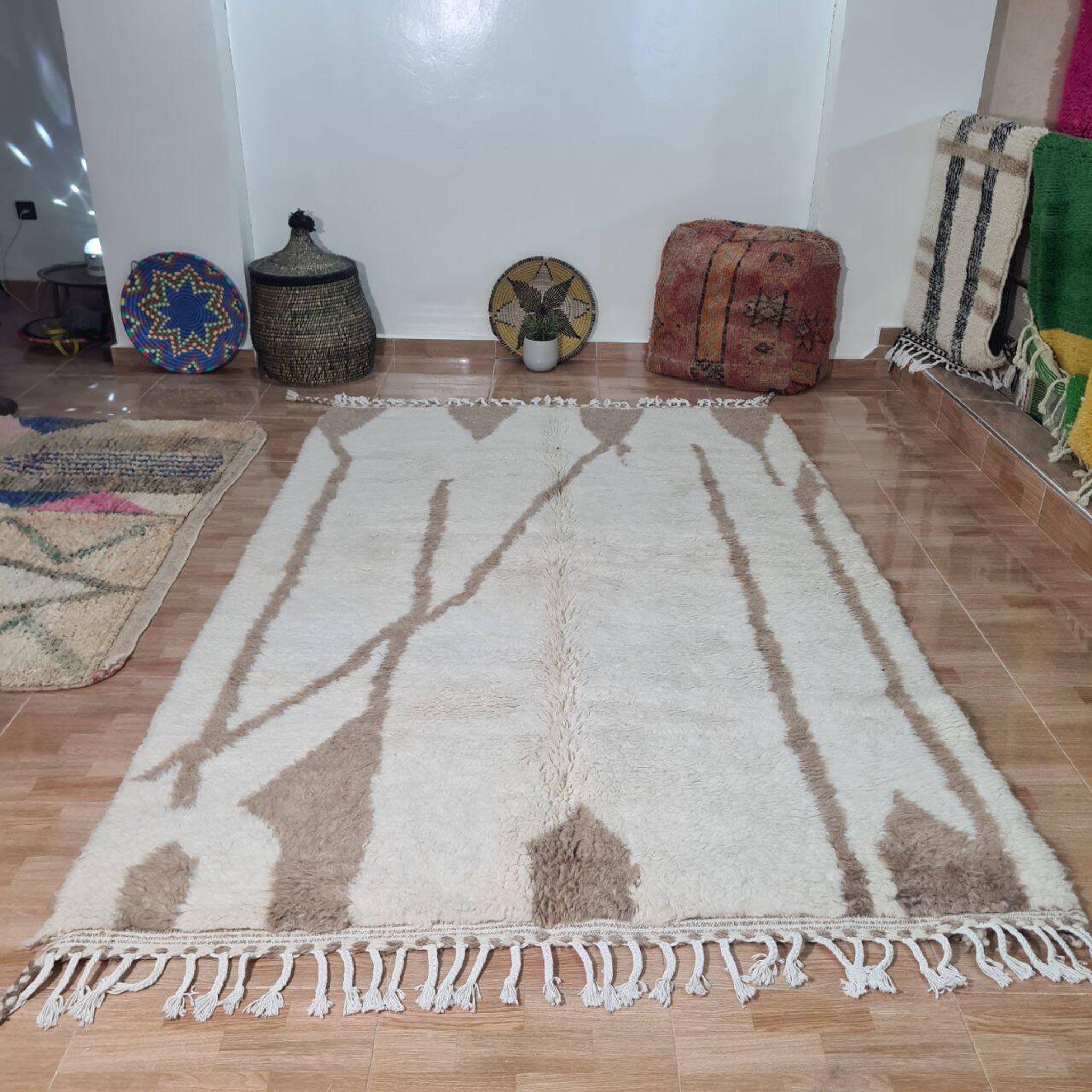 Handmade wool Berber rug 250 x 150 cm