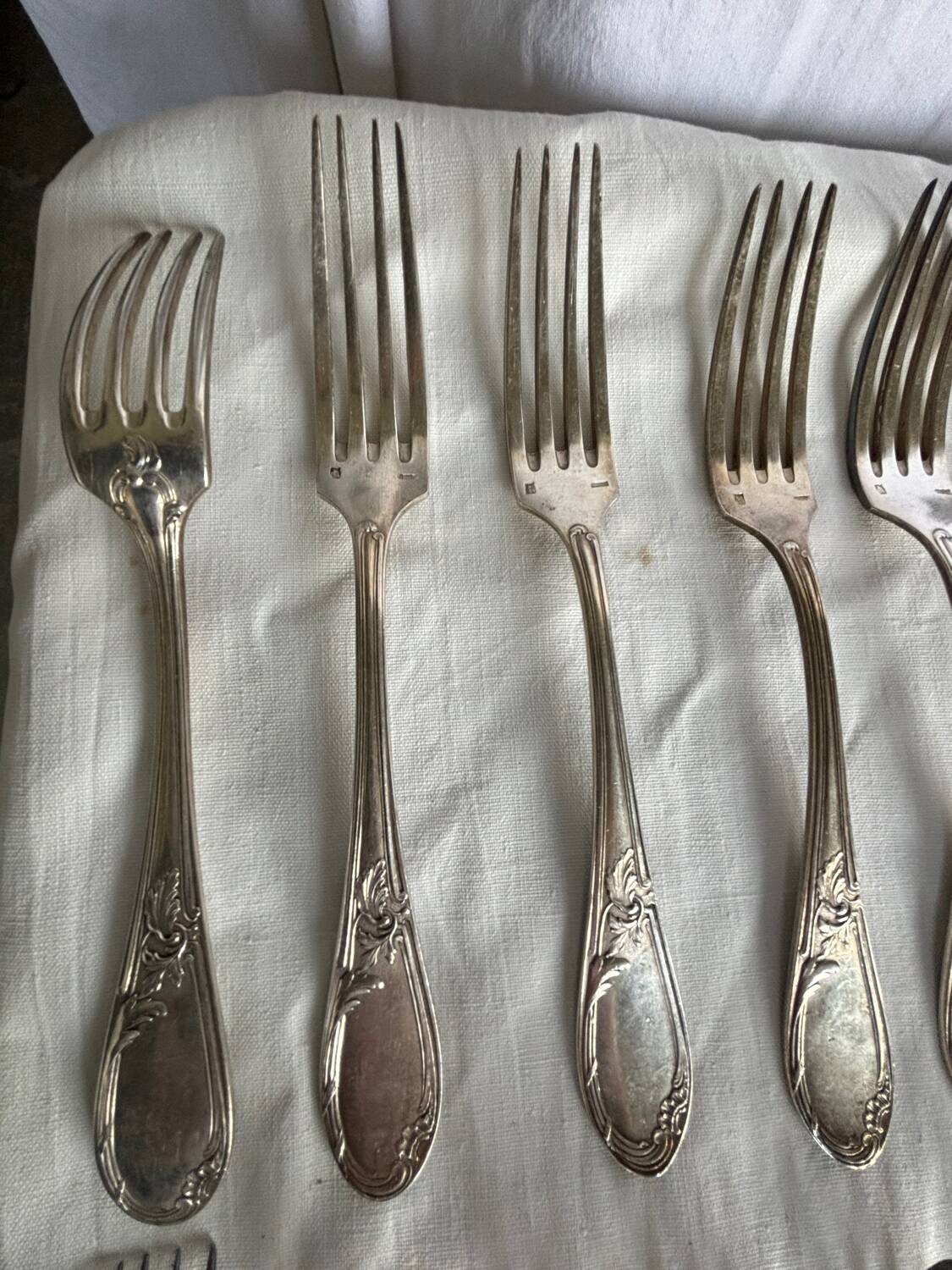 Silver metal cutlery