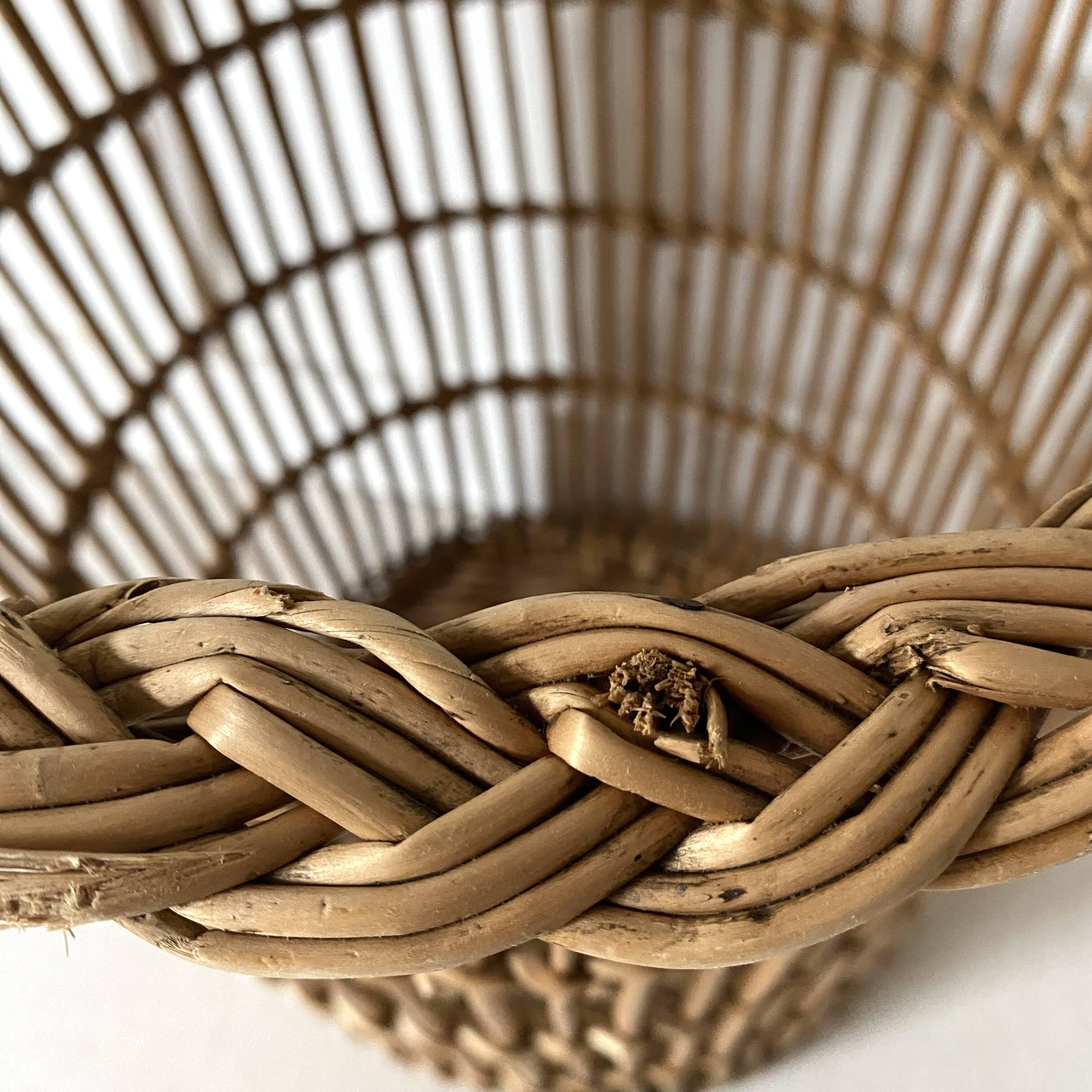 Rattan wastebasket