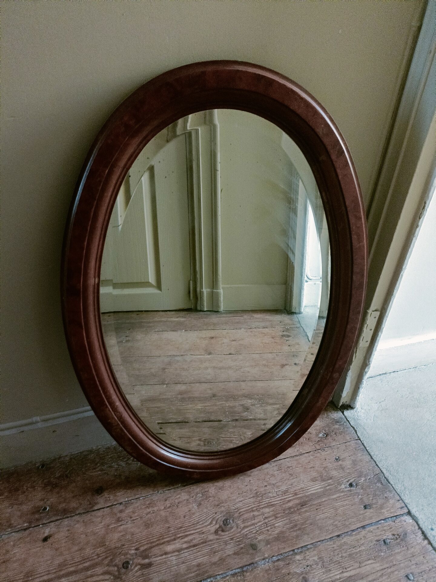 Miroir ovale biseauté Art Déco