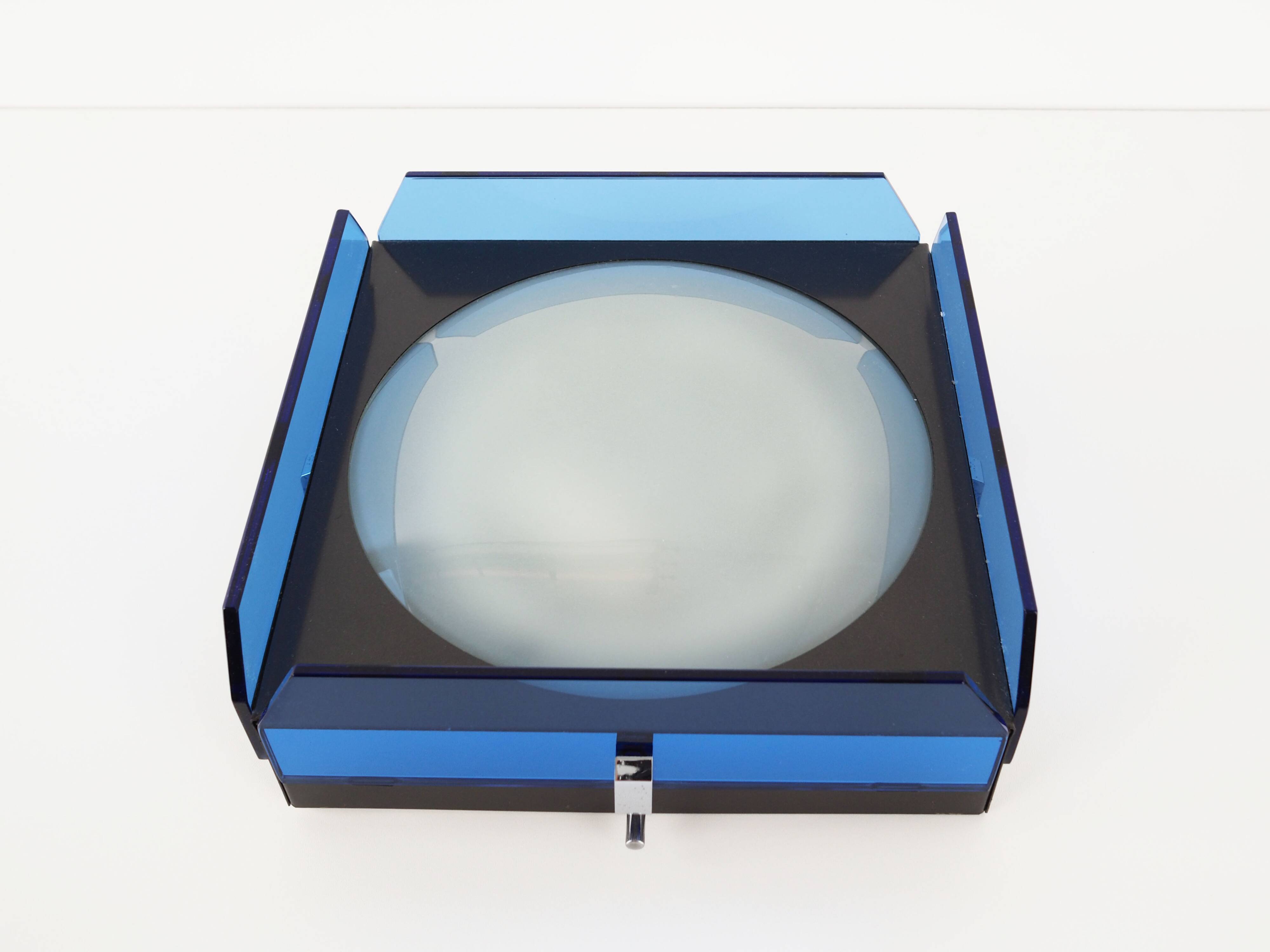 Wall lamp, Murano glass, Italian design, 1970s, manufacture: Vega