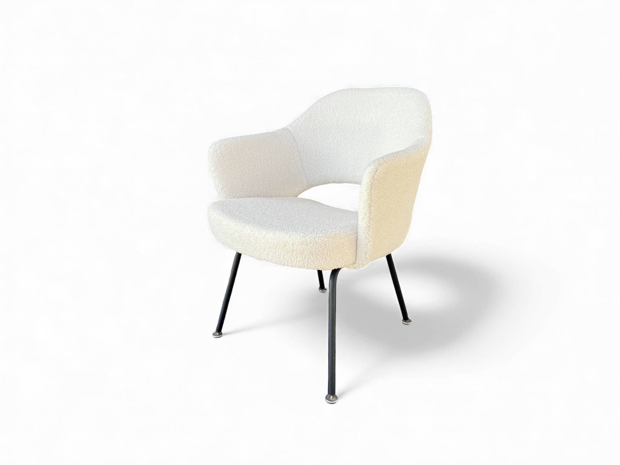 Eero Saarinen “Conference” armchair for Knoll – Reupholstered, superb condition