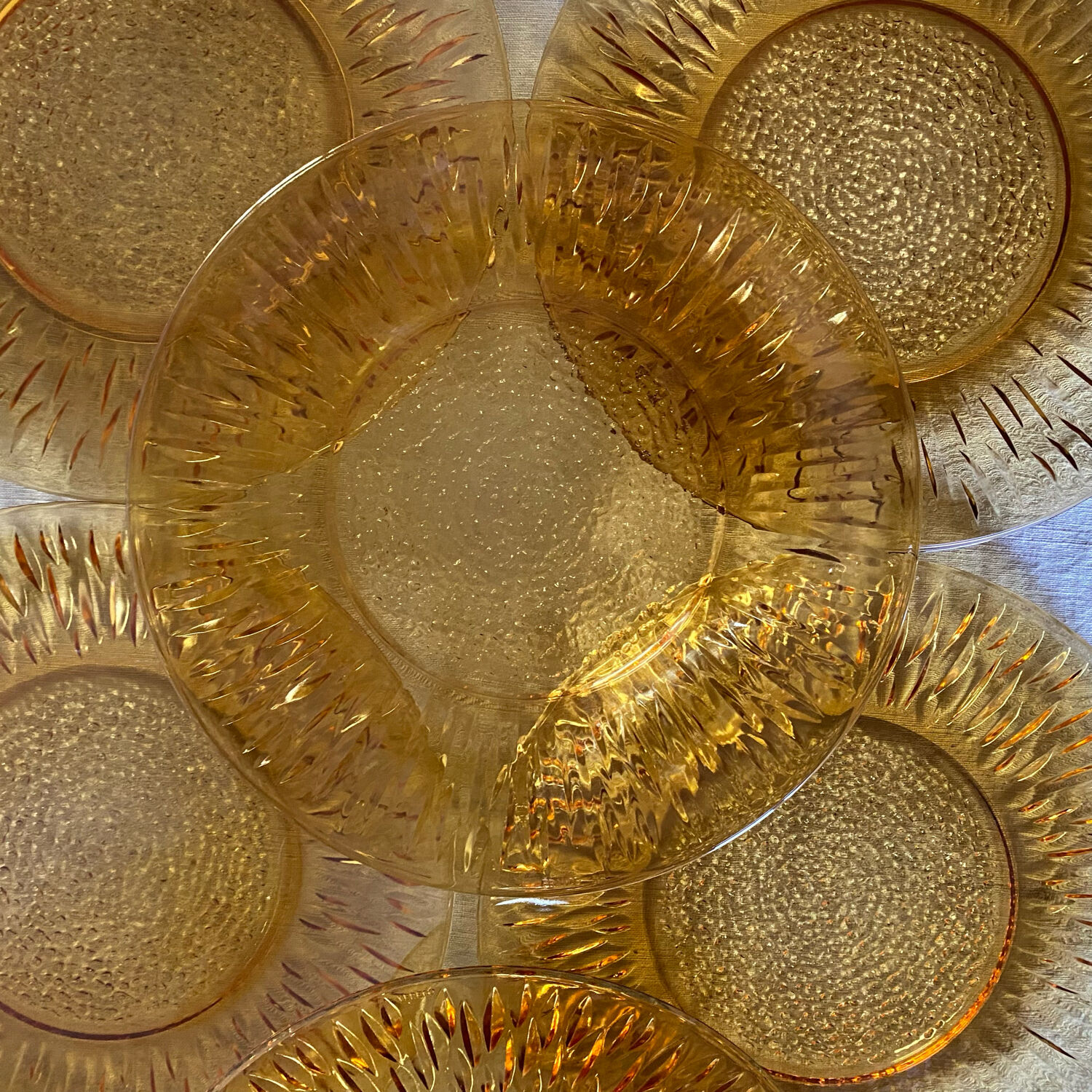 Dessert plates in amber glass 70s