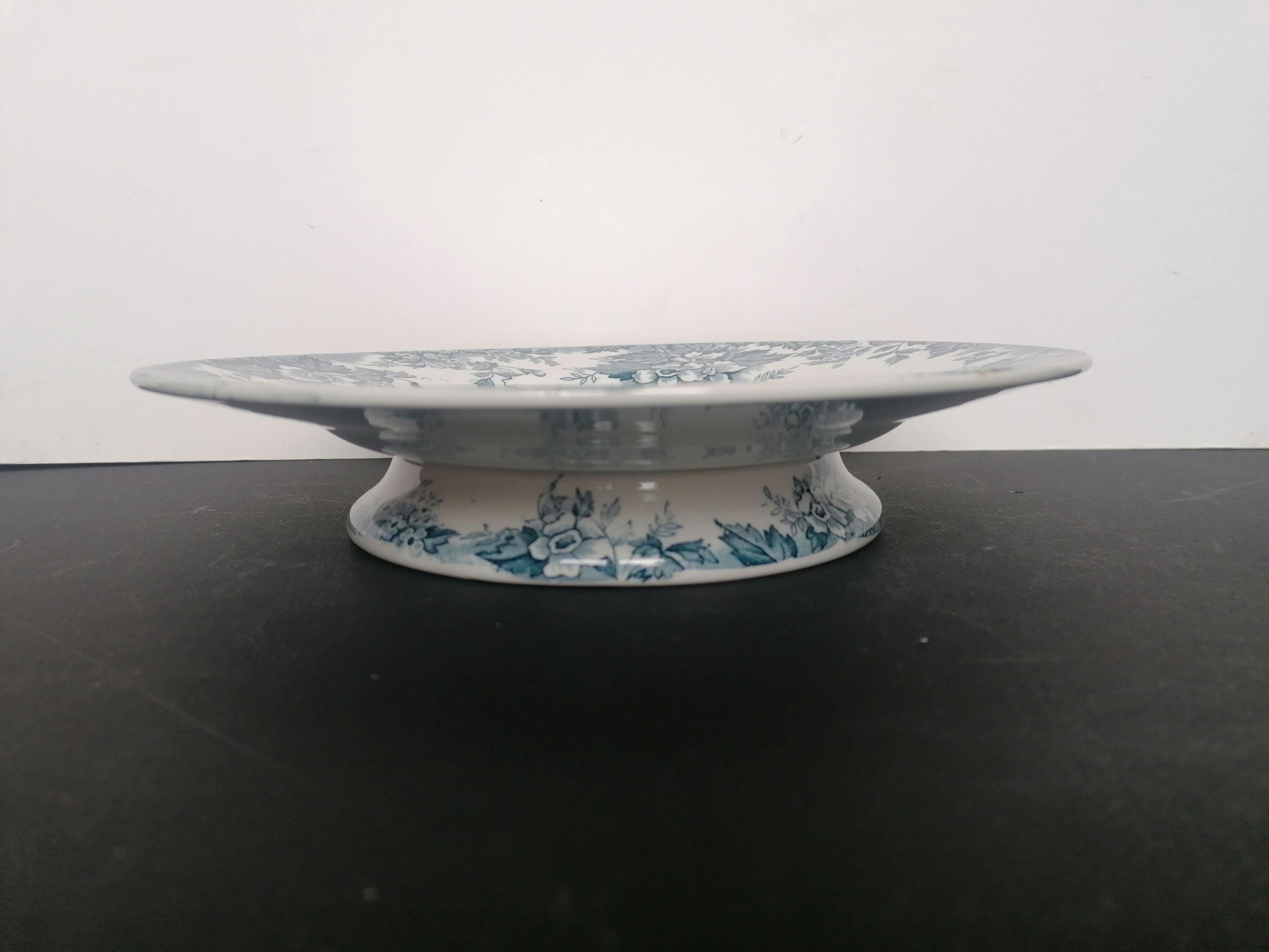 Cake dish on foot shower iron earth mill wolves Marie-Louise