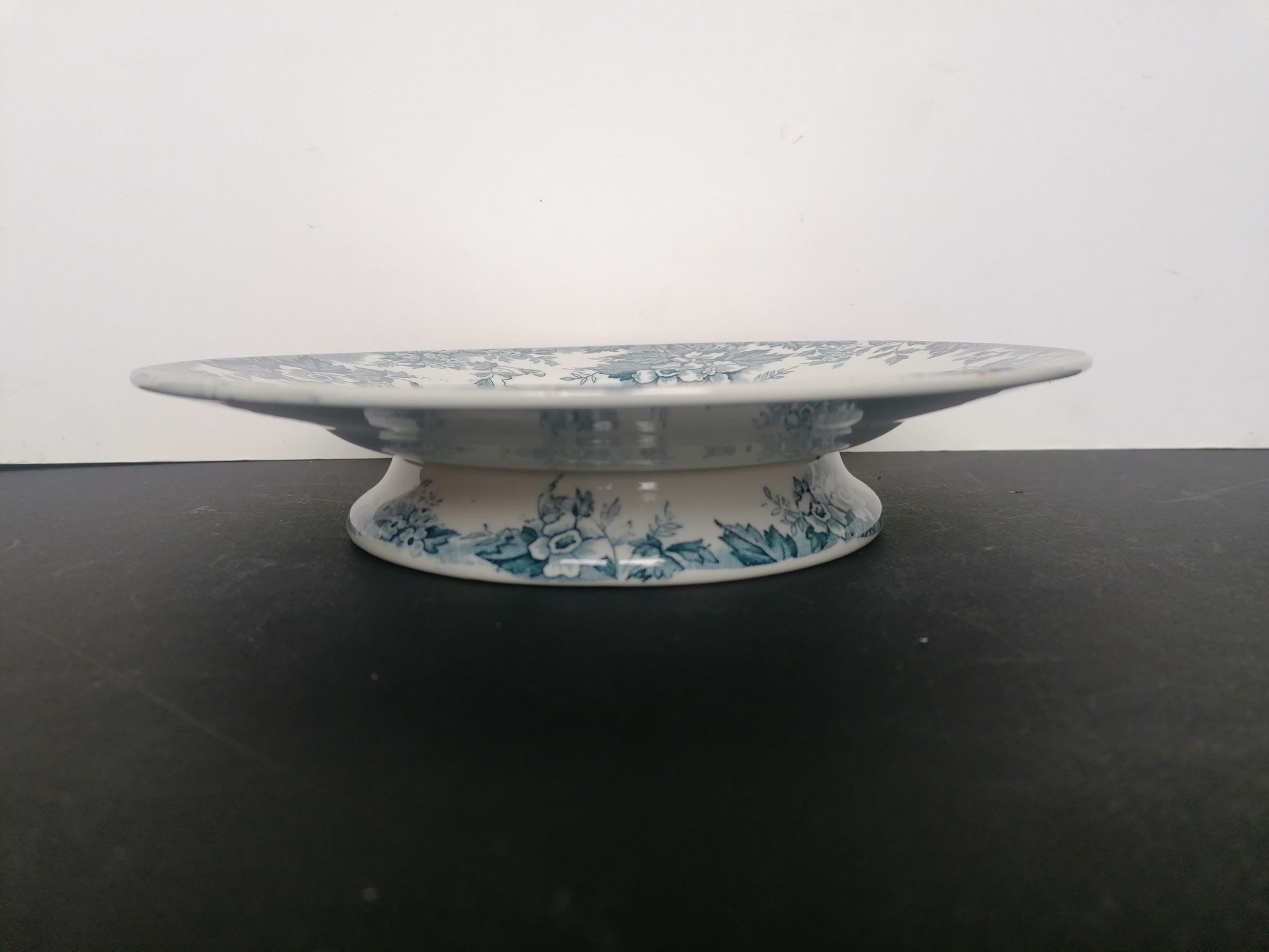 Cake dish on foot shower iron earth mill wolves Marie-Louise
