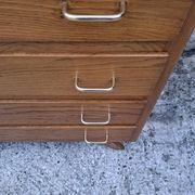 Compass leg chest of drawers