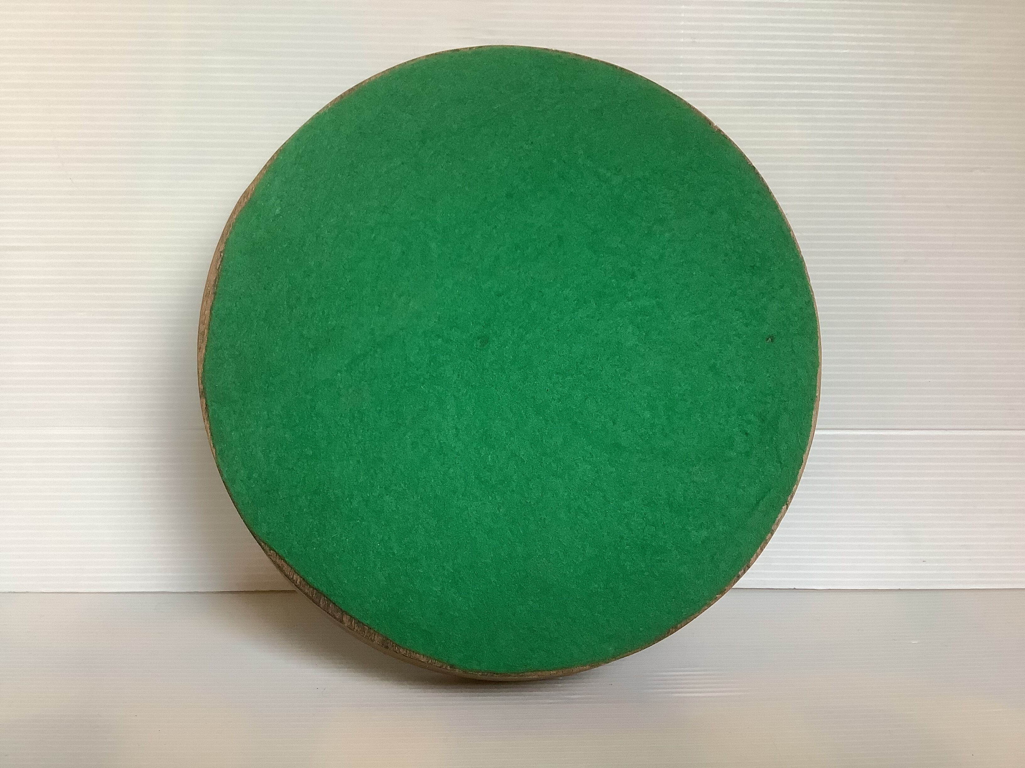 Thick round wooden candle holder