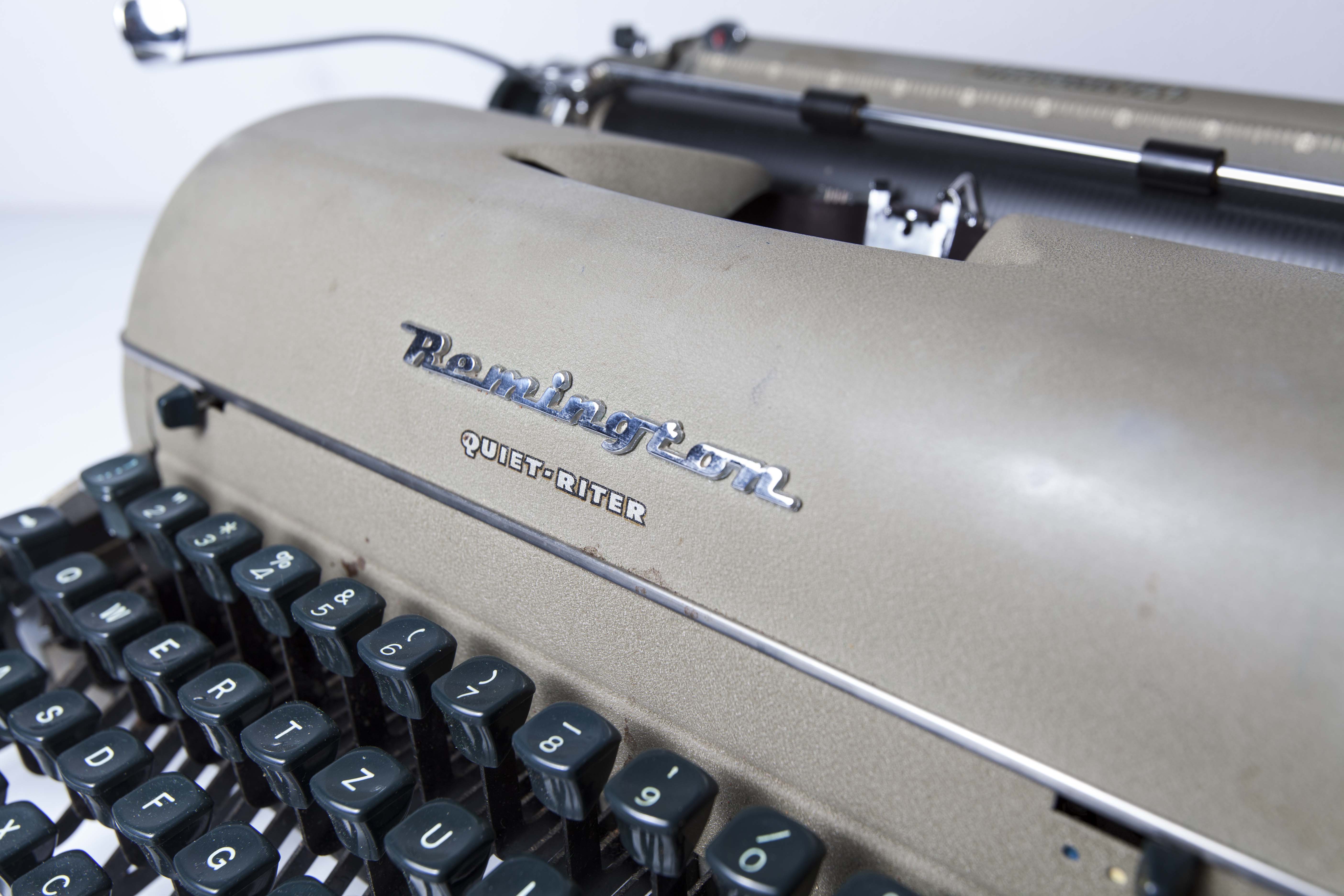 Typewriter remington Quiet Riter Miracle tab