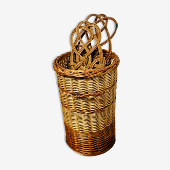 Large round wicker basket