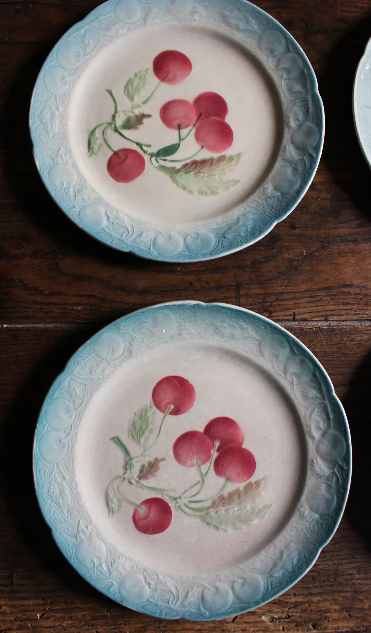 Small plates Barbotine Cherries K & G Saint Clément