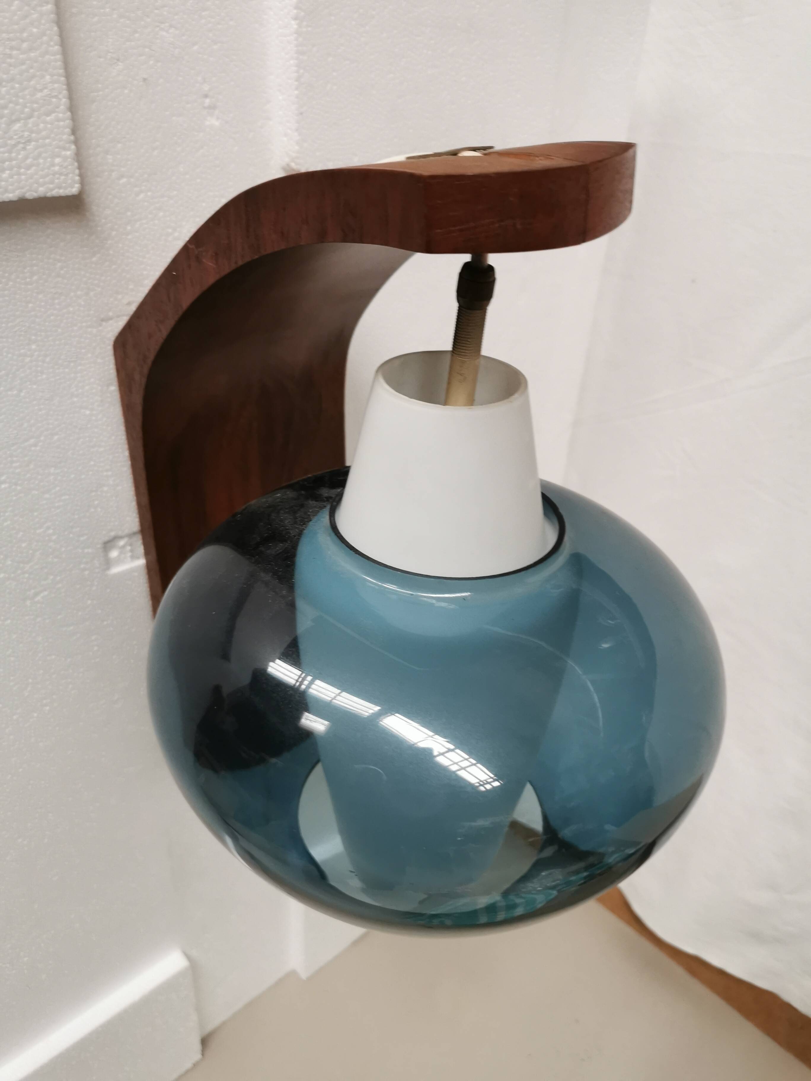 Vintage scandinavian wall light Louis Kalff