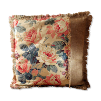 Coussin tissu sanderson à fleurs et franges en lin