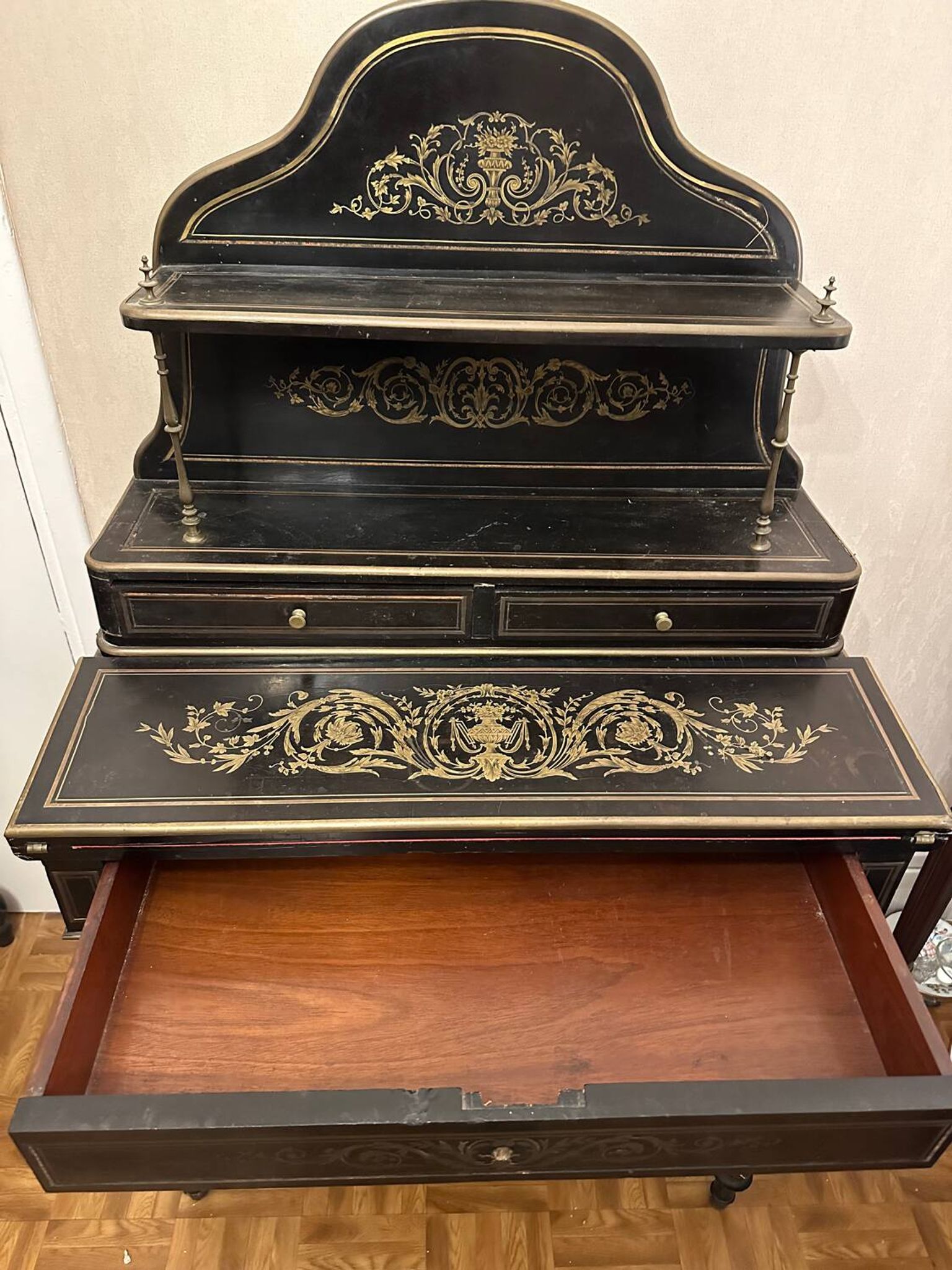 Napoleon III secretary with tiers - Blackened wood, enhanced with brass 19th century
