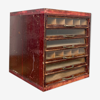 Meuble de magasin de fil à coudre Gutermann