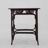 Art Nouveau Table Fischel No. 10, circa 1910, Thonet Style