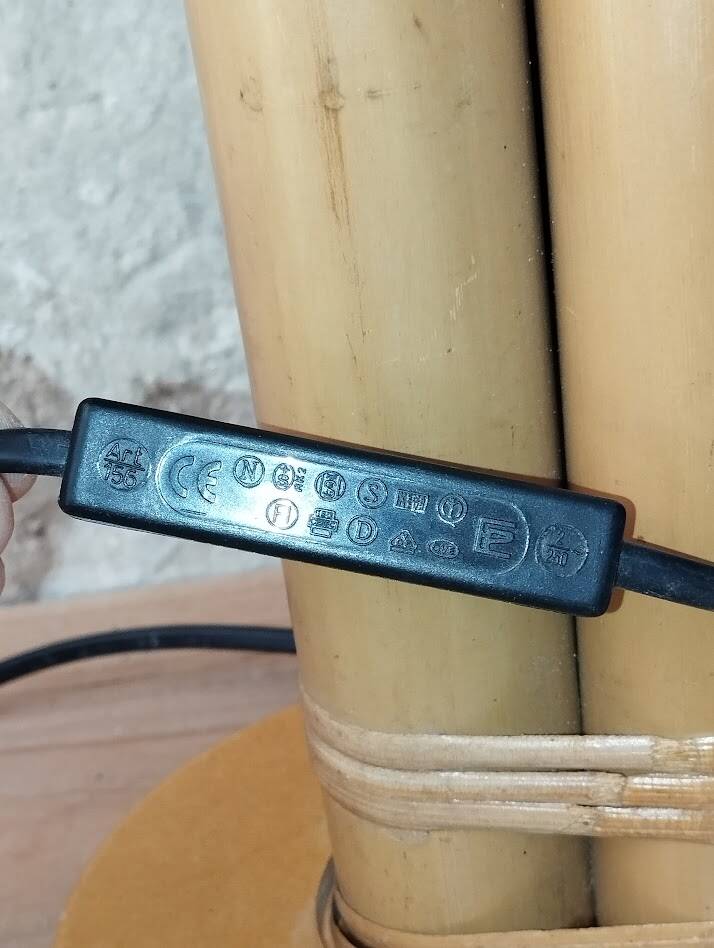 Vintage wooden table lamp – 1960s/70s