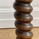 Table d’appoint en bois tourné