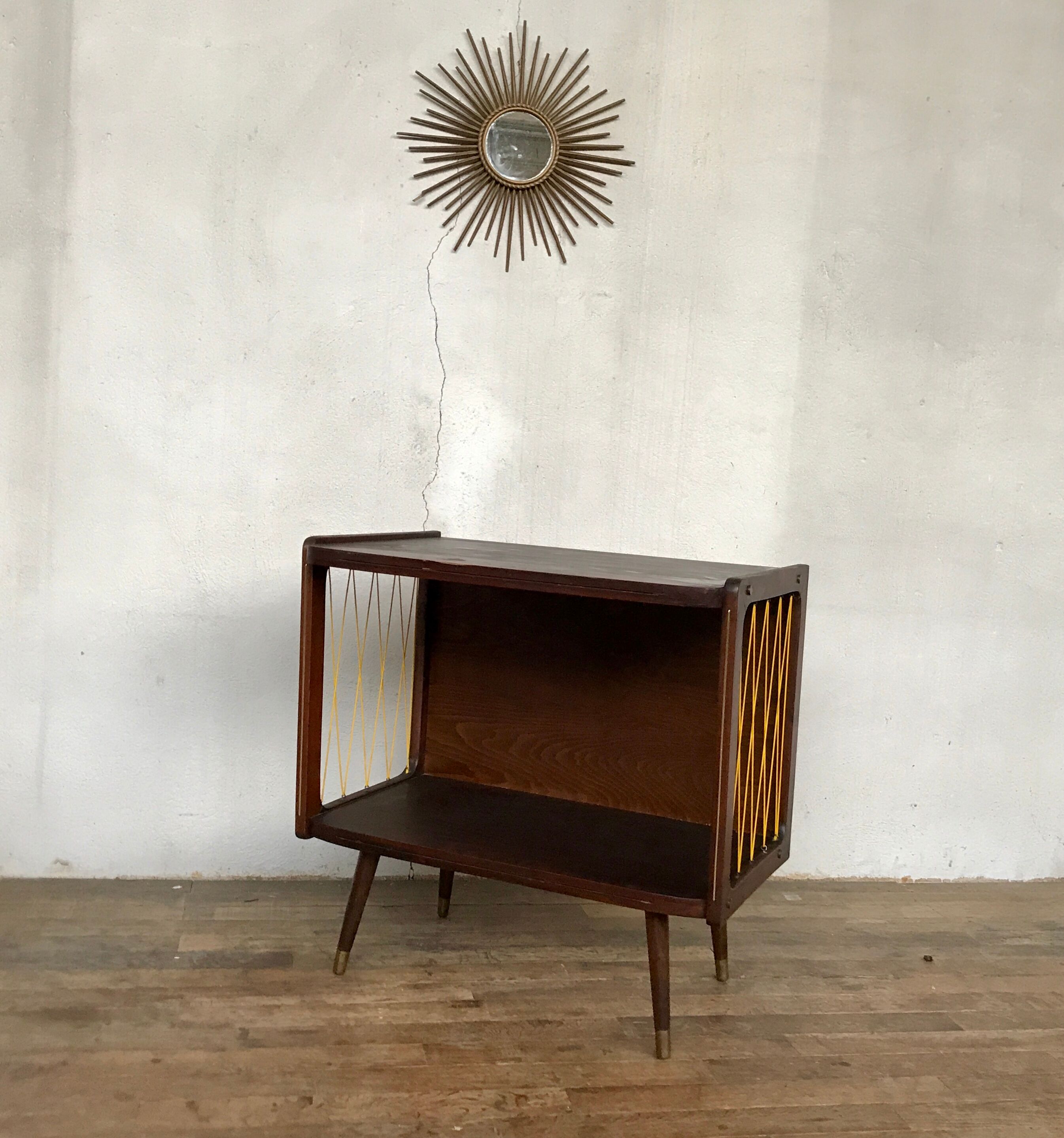 Furniture tv vintage feet compass 1950