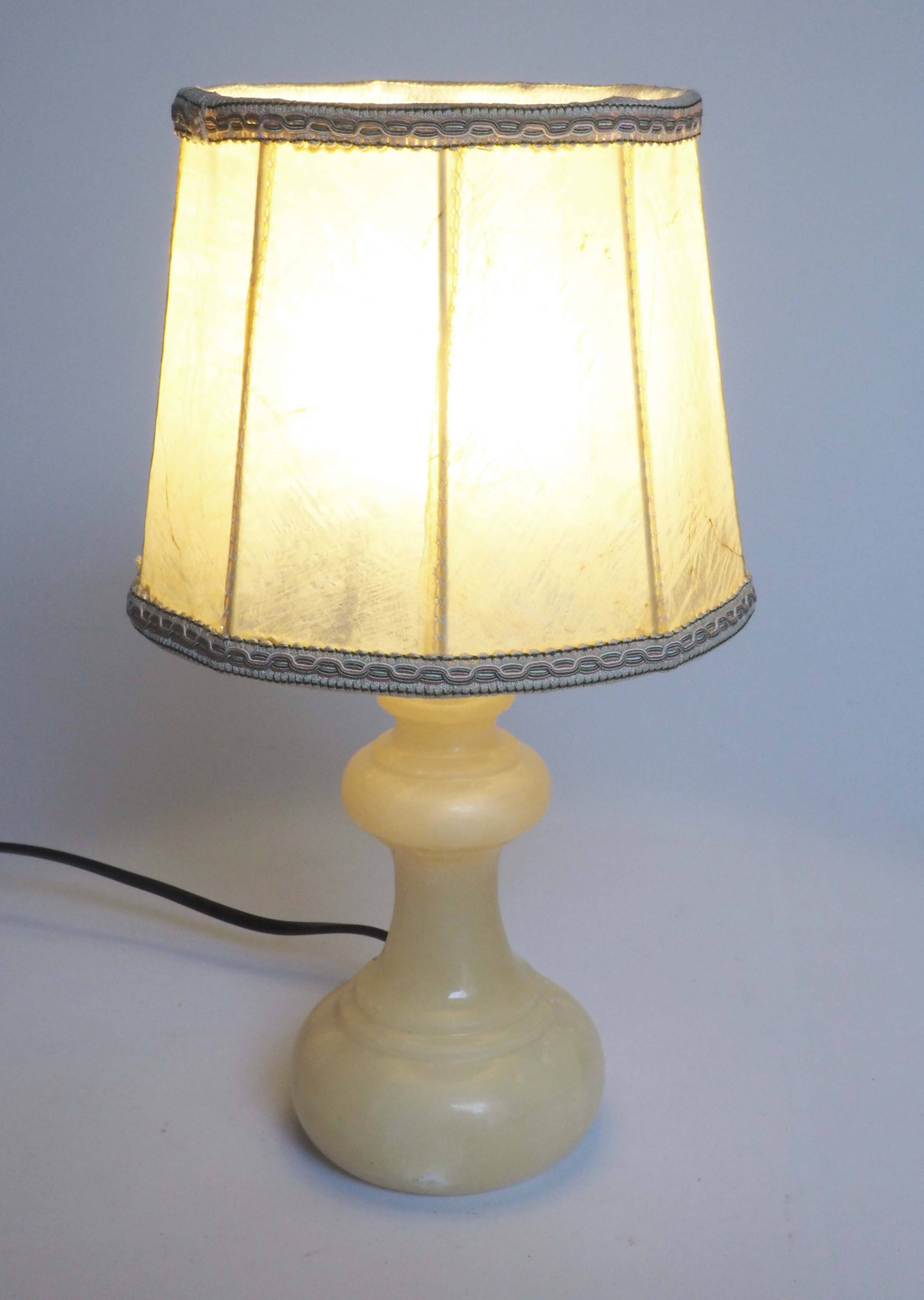 Ivory alabaster lamp