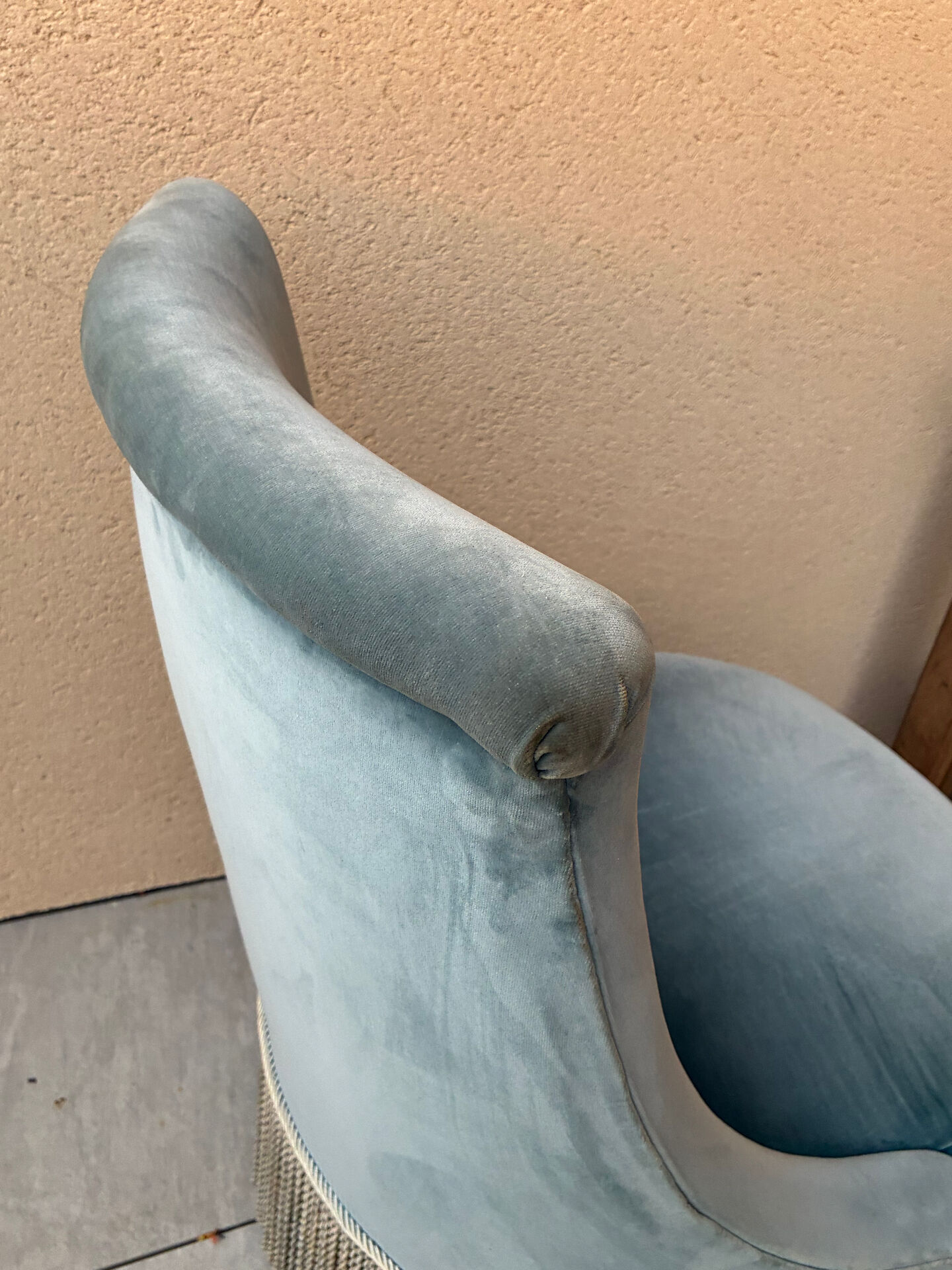 Vintage frog chair