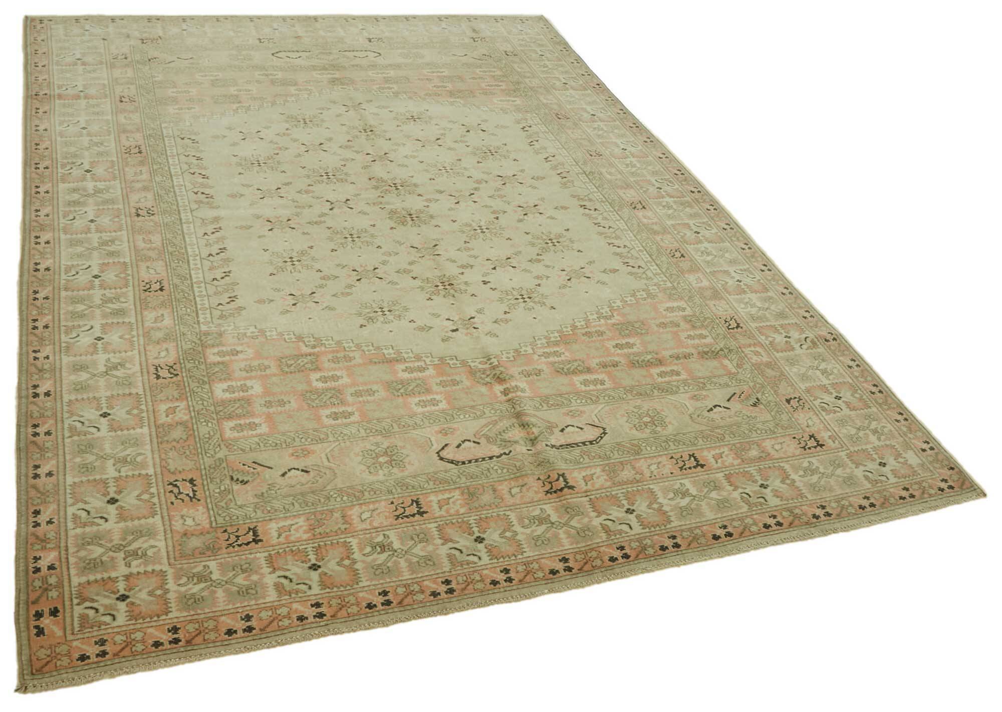 Turkish Vintage Anatolian Rug 180 cm x 258 cm