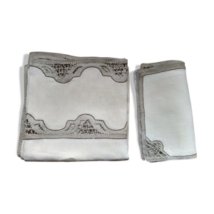 Ancienne nappe carrée en lin métis