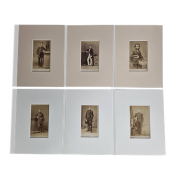 Ensemble de 6 photographies anciennes montées, portraits studio du XIXe siècle