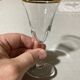 4 verres à pied à apéritif à liseré doré en verre soufflé