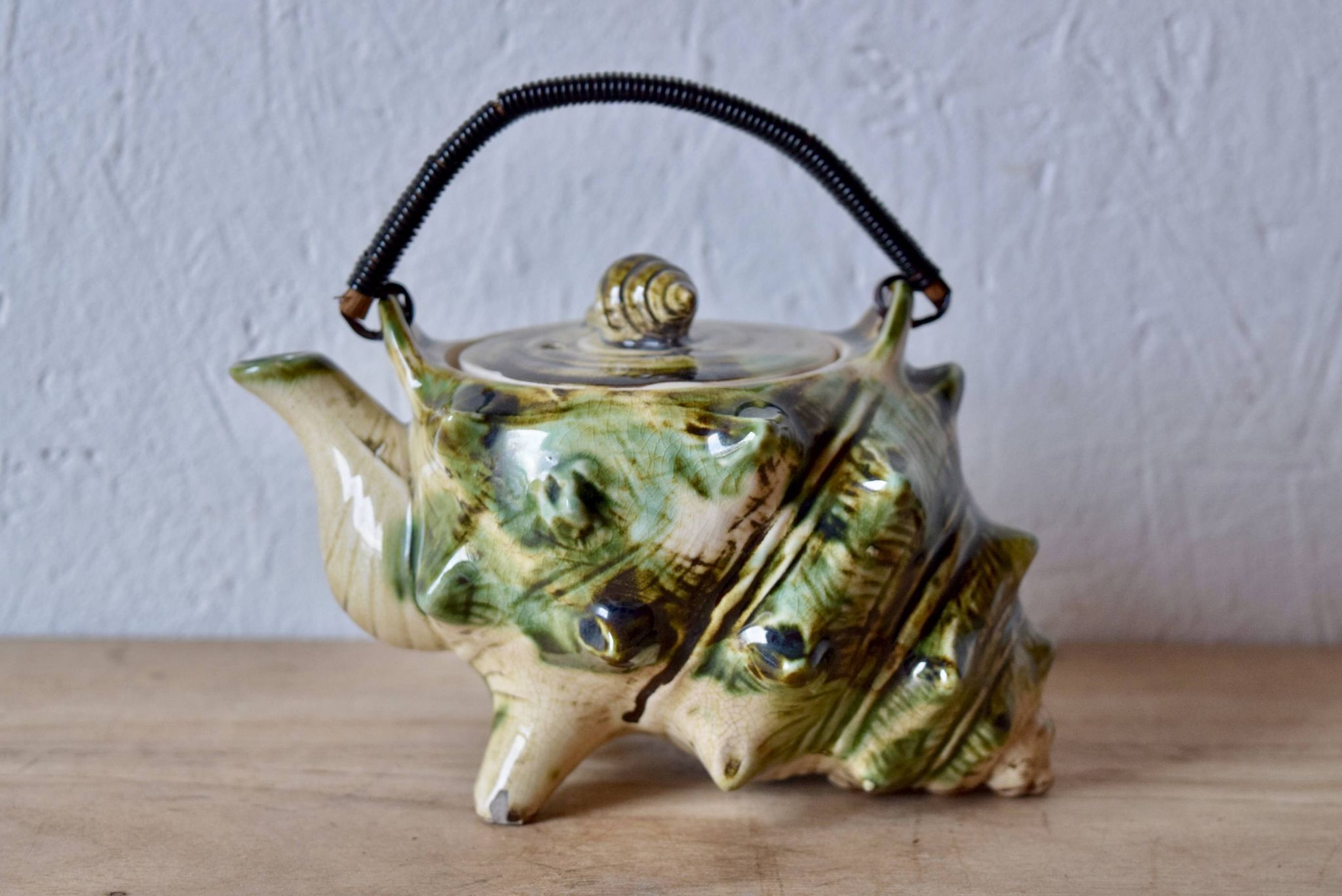 Service à thé vintage en céramique vernissée - forme de conques ou coquillages