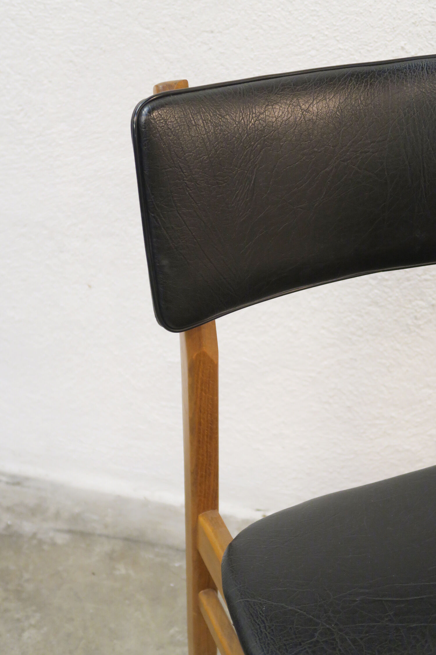 Série de 4 chaises scandinaves