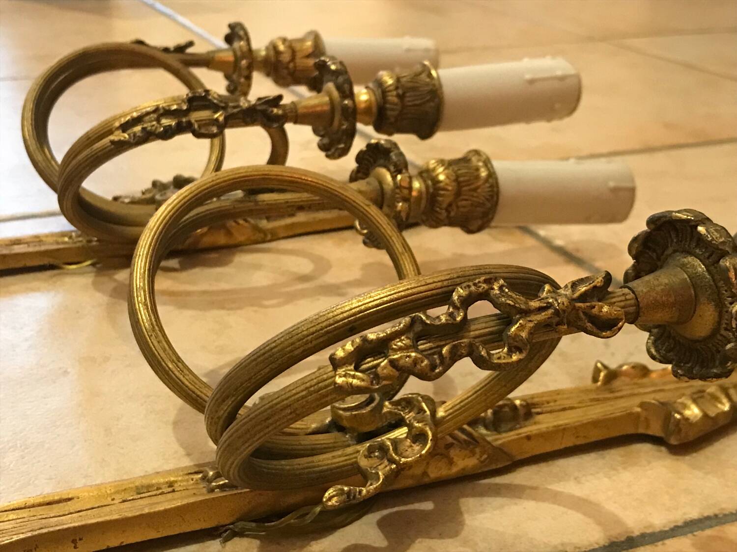 Paire d’appliques en bronze