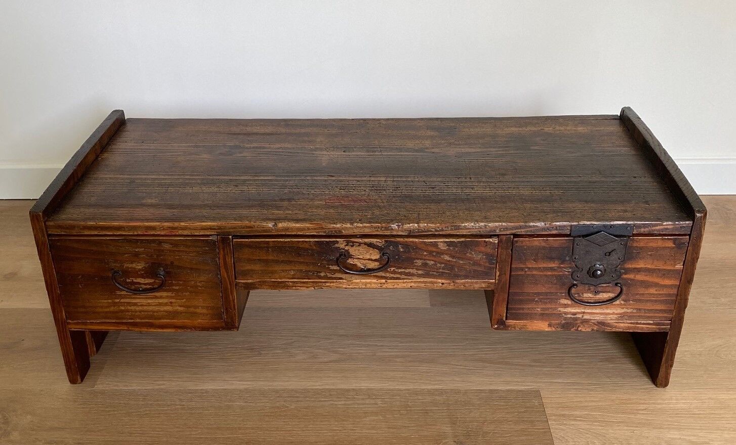 Table basse japonaise