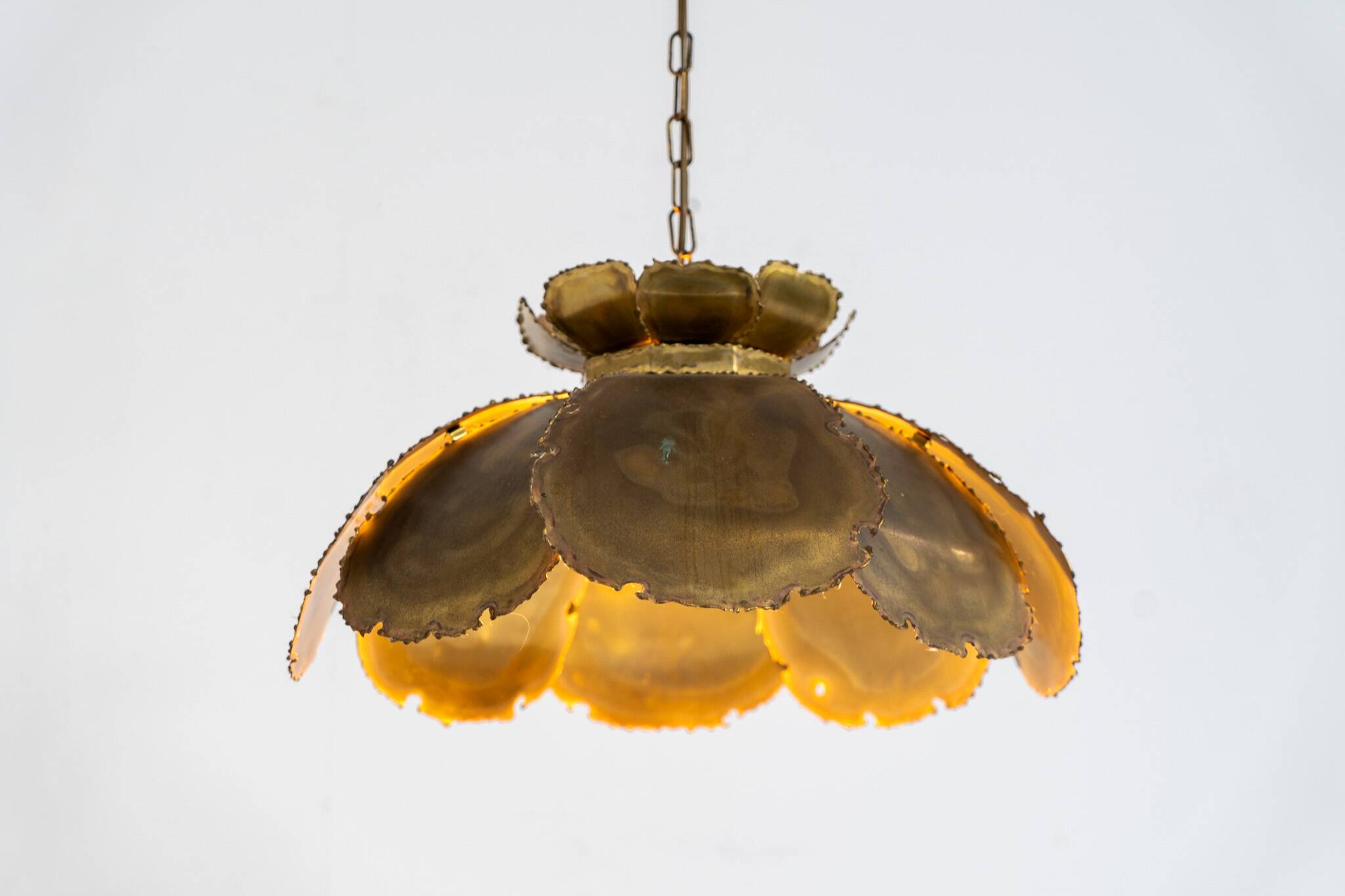 Flower-shaped pendant by Svend Aage Holm Sørensen