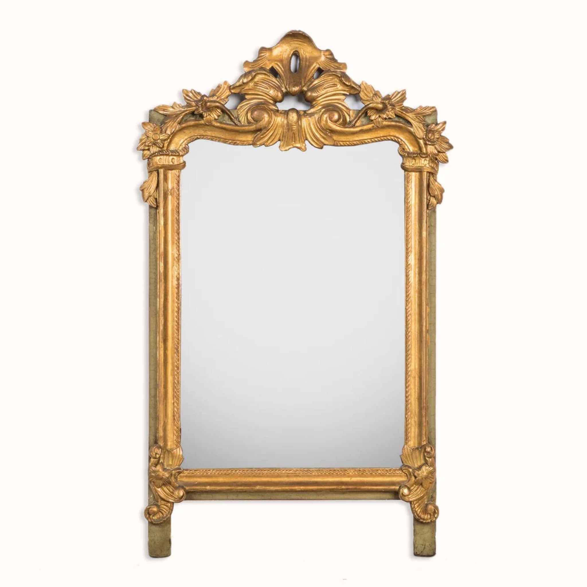 Antique flowered mirror from the 19th century.