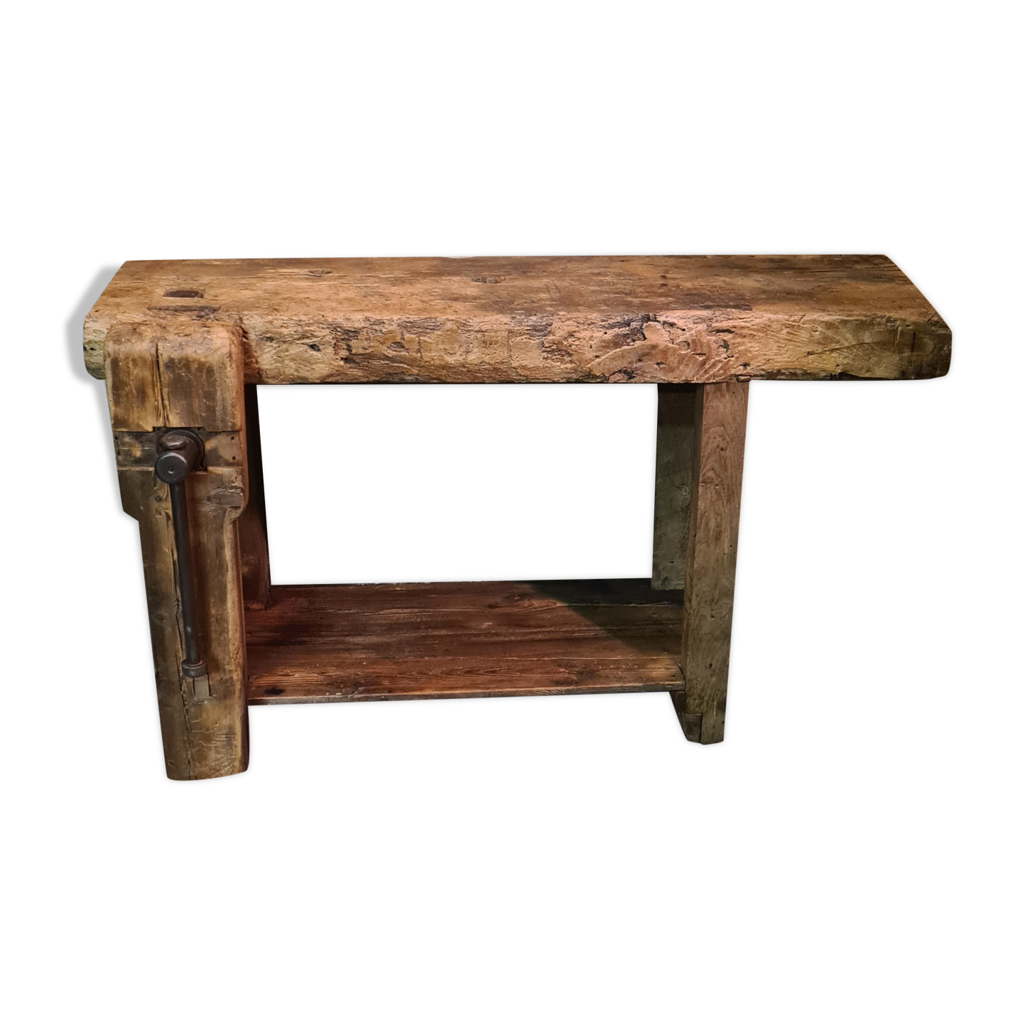 Carpenter's establishment