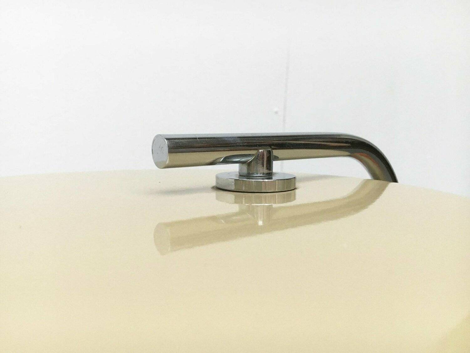 Minimalist German table lamp from the mid-century space age by Hustadt Leuchten, 1960s.